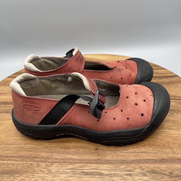 Keen Mary Jane Shoes Womens 6 Red Nubuck Leather Rubber Toe Cap Strap Comfort - Picture 1 of 8